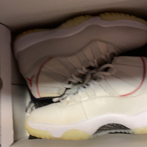 Assorted nikes and Jordan’s main image 11
